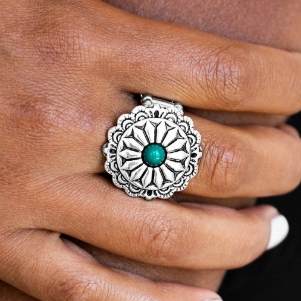 Darinly Daisey Green Ring #25